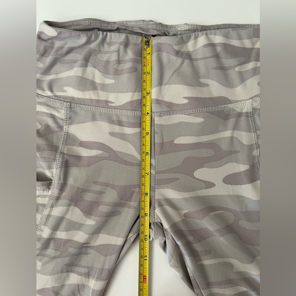 Hippie Rose | Women’s Gray Camouflage Leggings - Picture 8 of 10